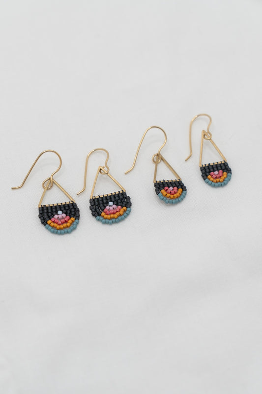Beaded Arches : Black Rainbow|359