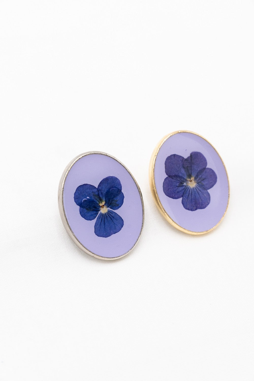 Pressed Botanical Bolo in Gold|187