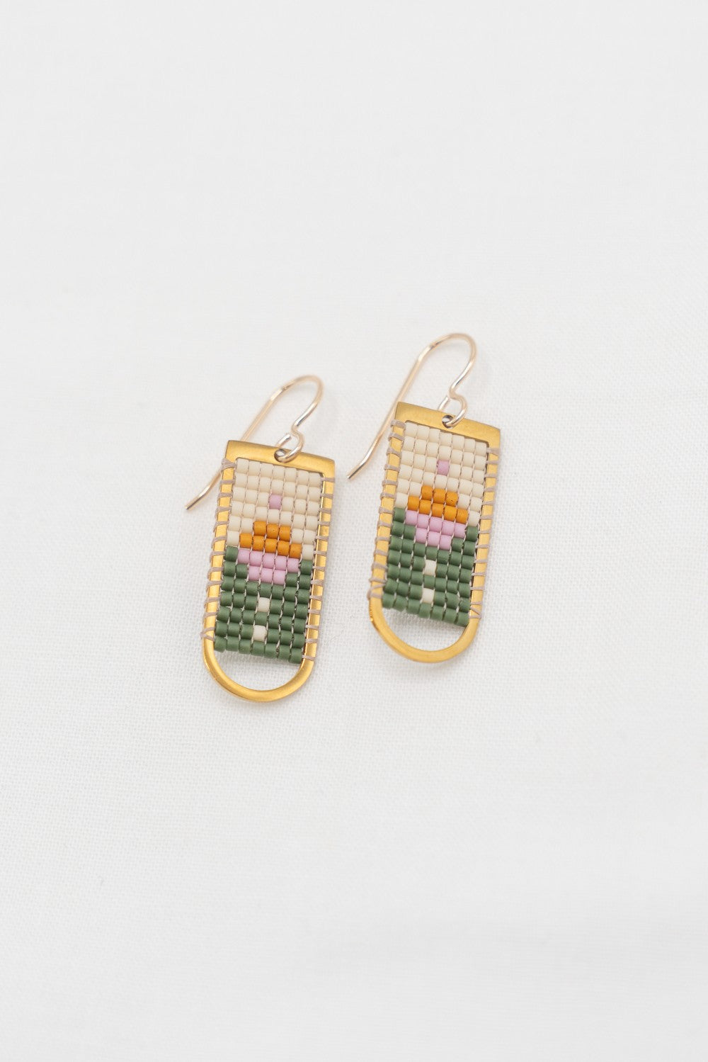 14kg Beaded Mountain Moon Arcs|365